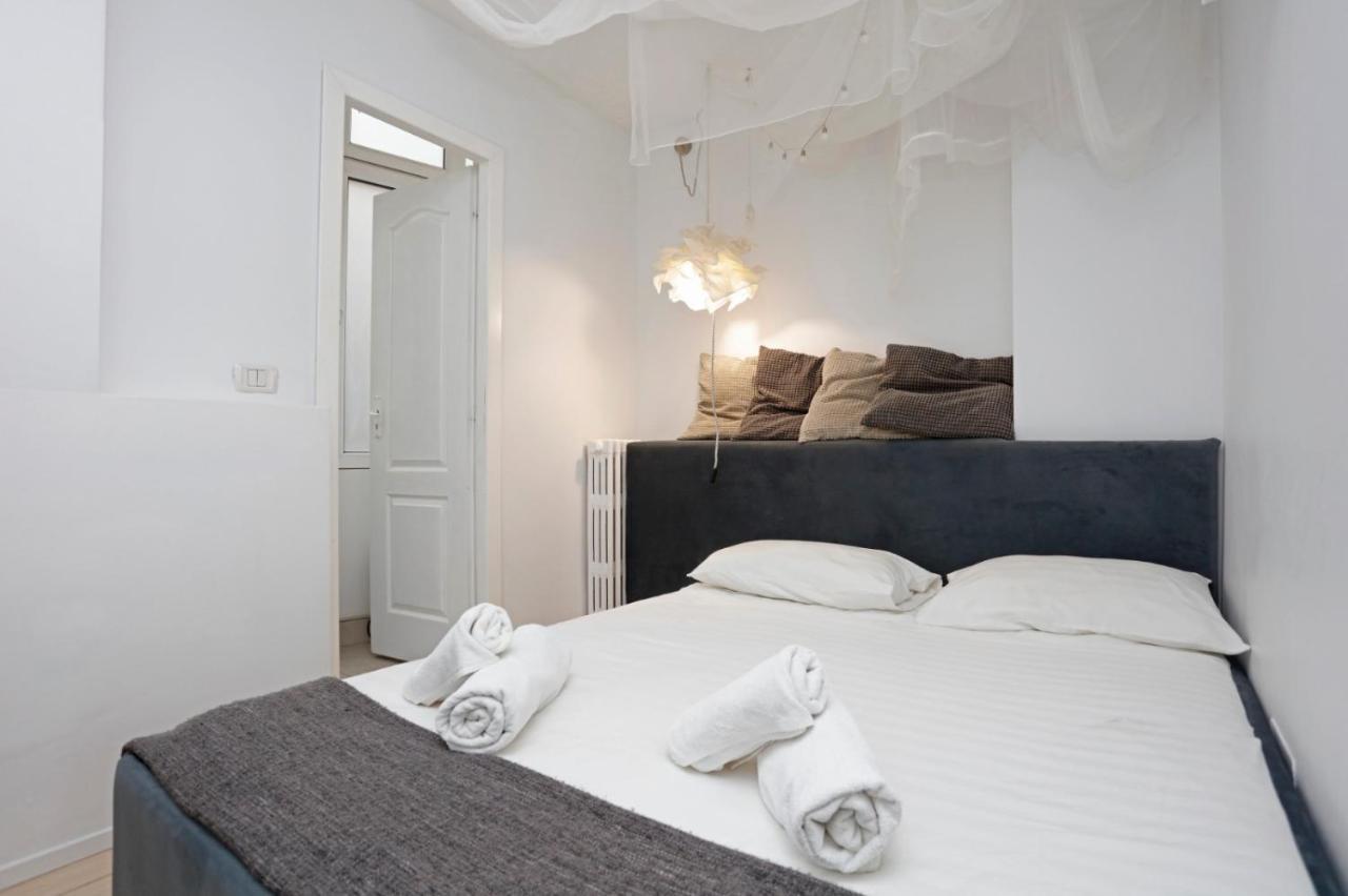 Classy 2 Bedroom Apartment In City Center Bucureşti Eksteriør bilde